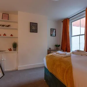  Holiday home Stylish Centre House