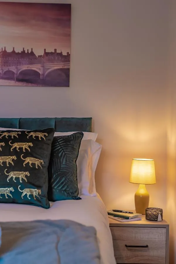 Holiday home Luxury Southampton House With Garden And Parking Villa